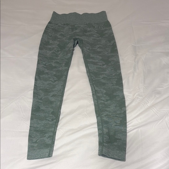 Gymshark Pants - GYMSHARK ADAPT CAMO SEAMLESS LEGGINGS